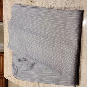 Worthington. Modern fit dress pants. Size 8.